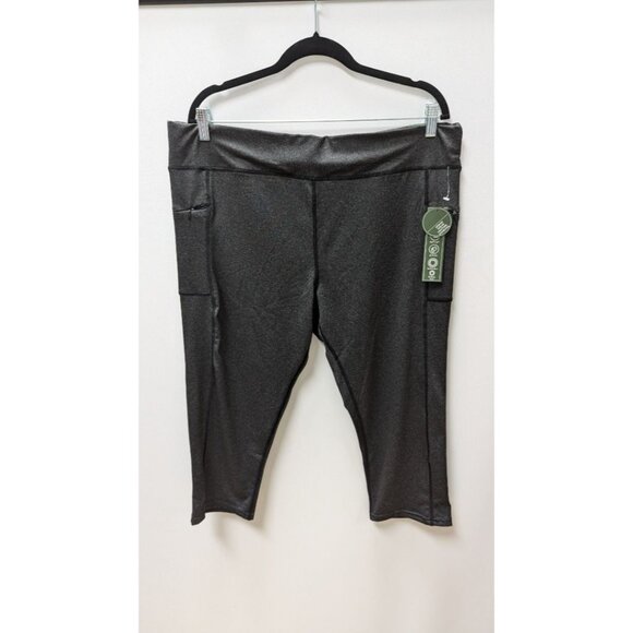 RAG Plus Dark Grey Active 21" Capri Leggings - Picture 1 of 2